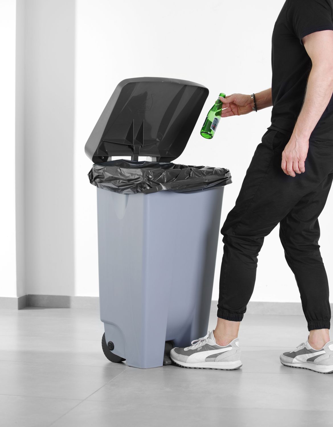 b23026810be545cf9dec2243dae3fa5e