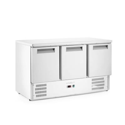 ARKTIC 236147 | Třídveřový chladicí stůl s pracovní deskou a podstavcem, Arktic, 219L