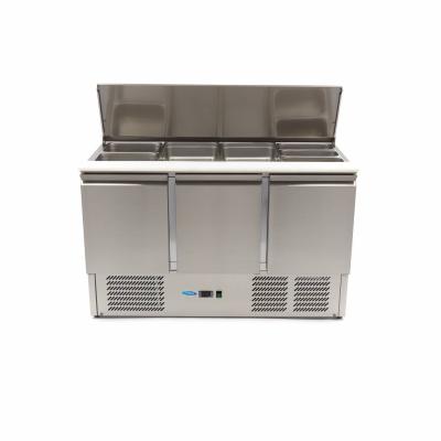 Saladette - 3 dveře - 137cm - 257L - včetně krájecí desky | MAXIMA 09400415