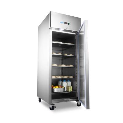 Mrazící skříň pro pekárny – 800 L – nastavitelné police – vhodné pro 60 x 40 cm – na kolečkách | MAXIMA 09400180