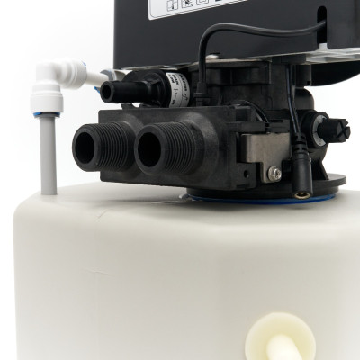 Maxima Automatický změkčovač vody 8L |  09351105