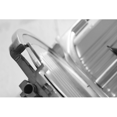 Nářezový stroj 195 Profi Line, HENDI, Profi Line, 230V/200W, 416x400x(H)335mm | 210031