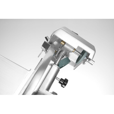 Nářezový stroj 300 Profi Line , HENDI, Profi Line, 230V/420W, 602x573x(H)456mm | 210017