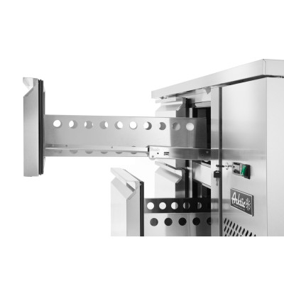 Chladicí stůl se 4 zásuvkami a postranními skříňkami, Arktic, Profi Line, 230V/250W, 1360x700x(H)858mm | 233764