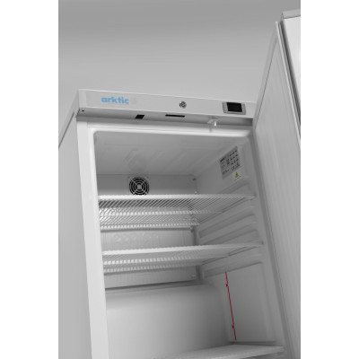 Chladnička Budget Line v bílém lakovaném ocelovém krytu, Arktic, Budget Line, Bílá, 230V/124W, 598x623x(H)838mm | 236000