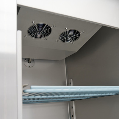 Maxima Mrazící skříň - 600 l - 3 nastavitelné police (2/1 GN) - nerezová ocel - na kolečkách |  09400007