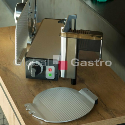 Nářezový stroj GRAEF CONCEPT 25 (CERA3) 230V Červený | GRAEF 6210151C