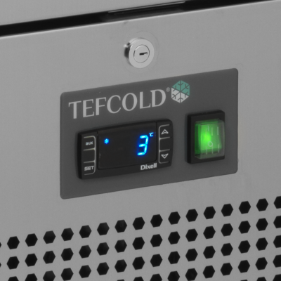 TEFCOLD 16579 | Chladicí skříň plné dveře | RK 500 SNACK